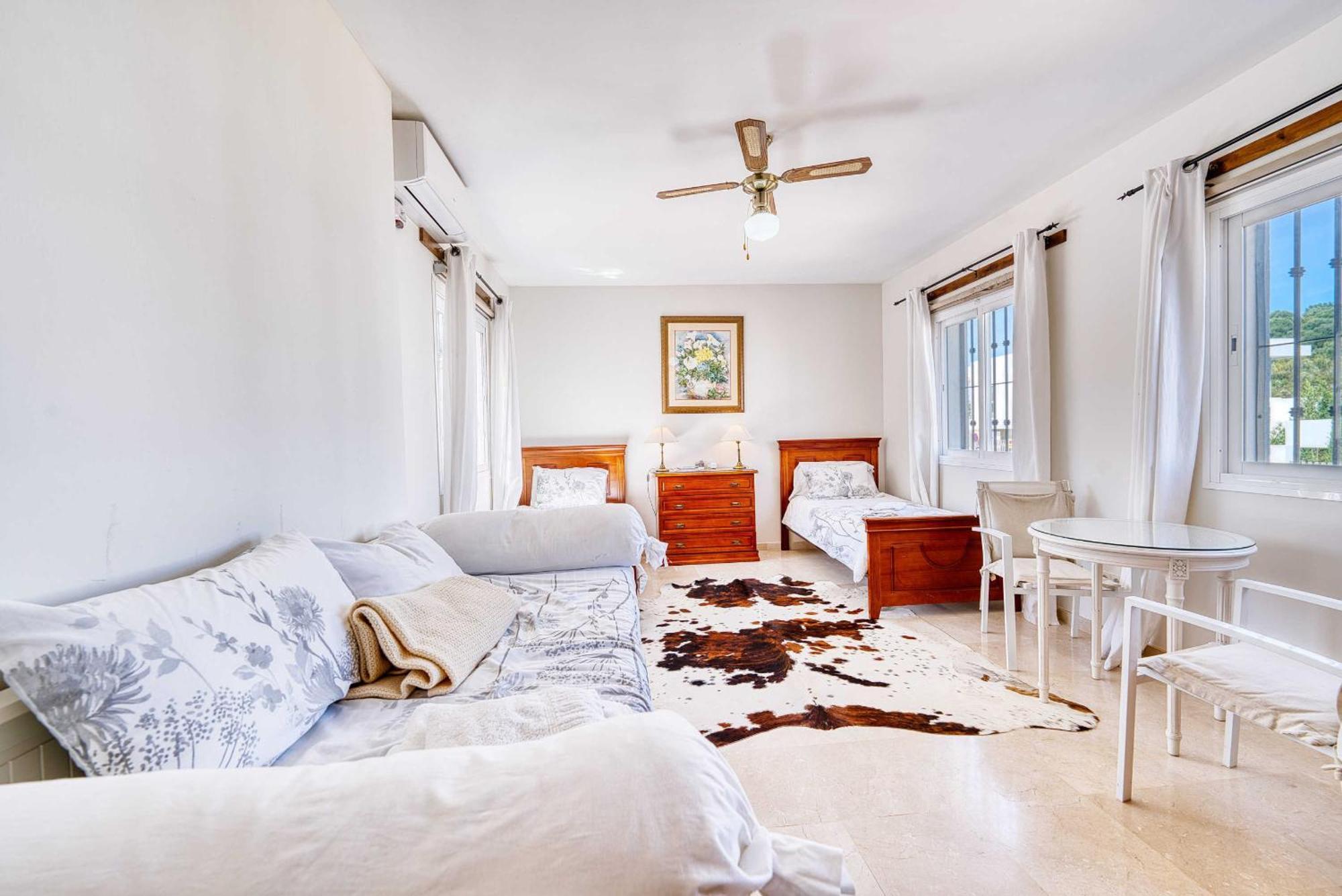 1106 Marbella Large Family Villa Estepona Ngoại thất bức ảnh