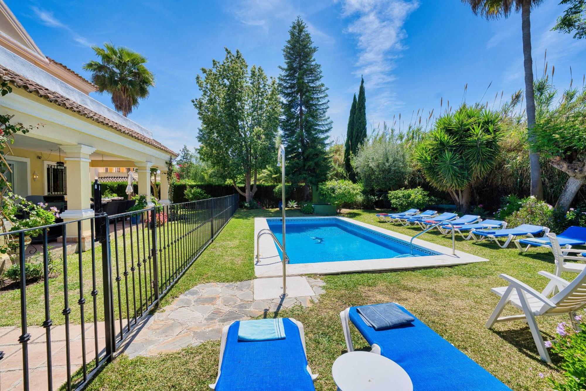 1106 Marbella Large Family Villa Estepona Ngoại thất bức ảnh