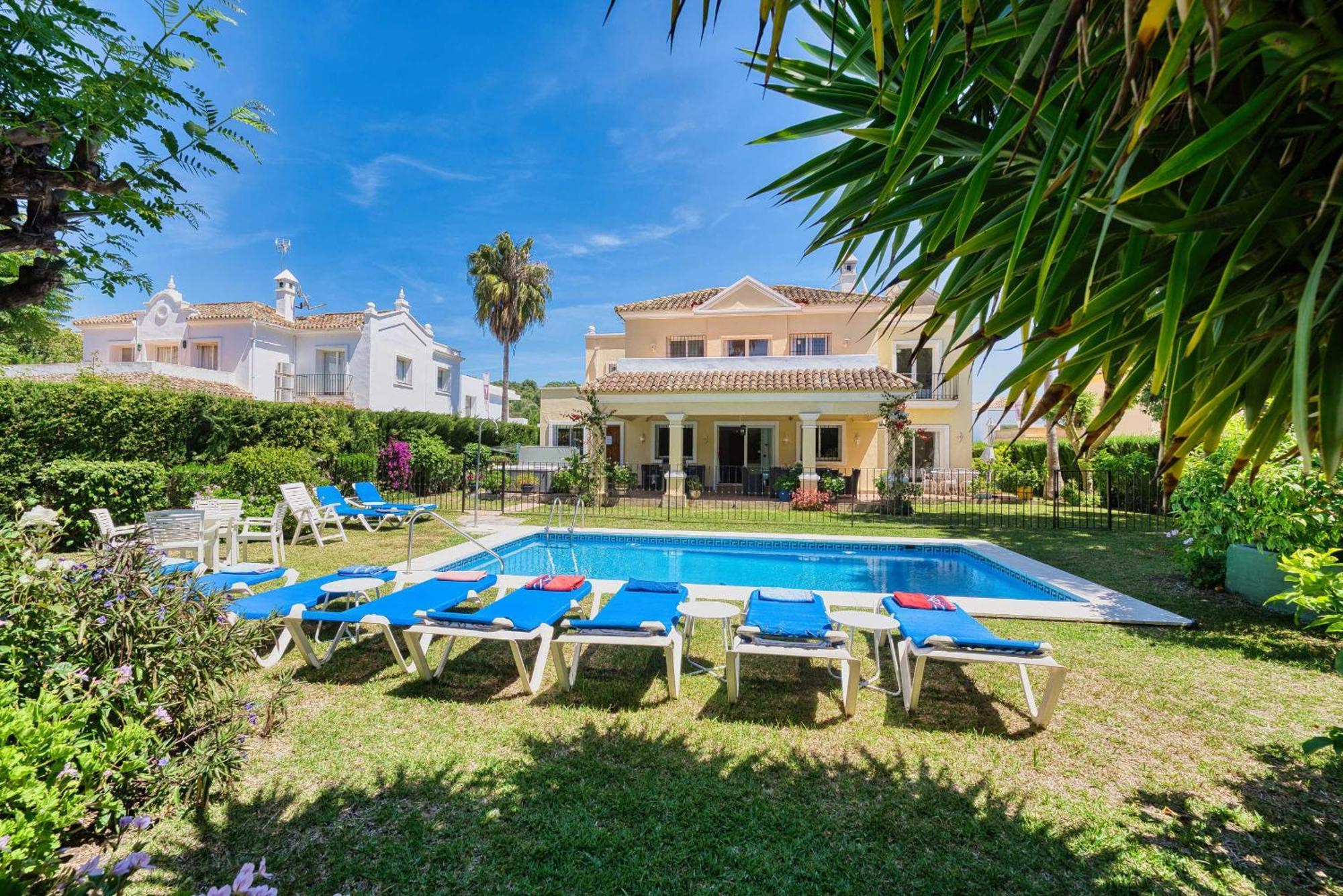 1106 Marbella Large Family Villa Estepona Ngoại thất bức ảnh