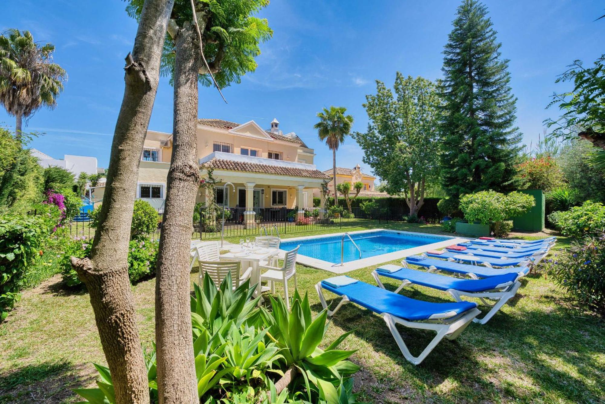 1106 Marbella Large Family Villa Estepona Ngoại thất bức ảnh